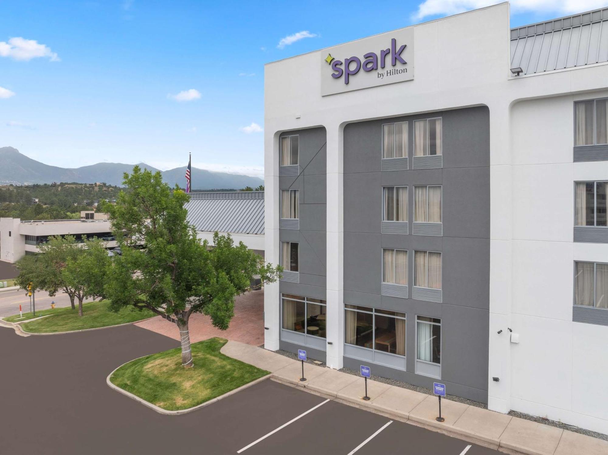 Spark By Hilton Colorado Springs I 25 Central Exterior foto